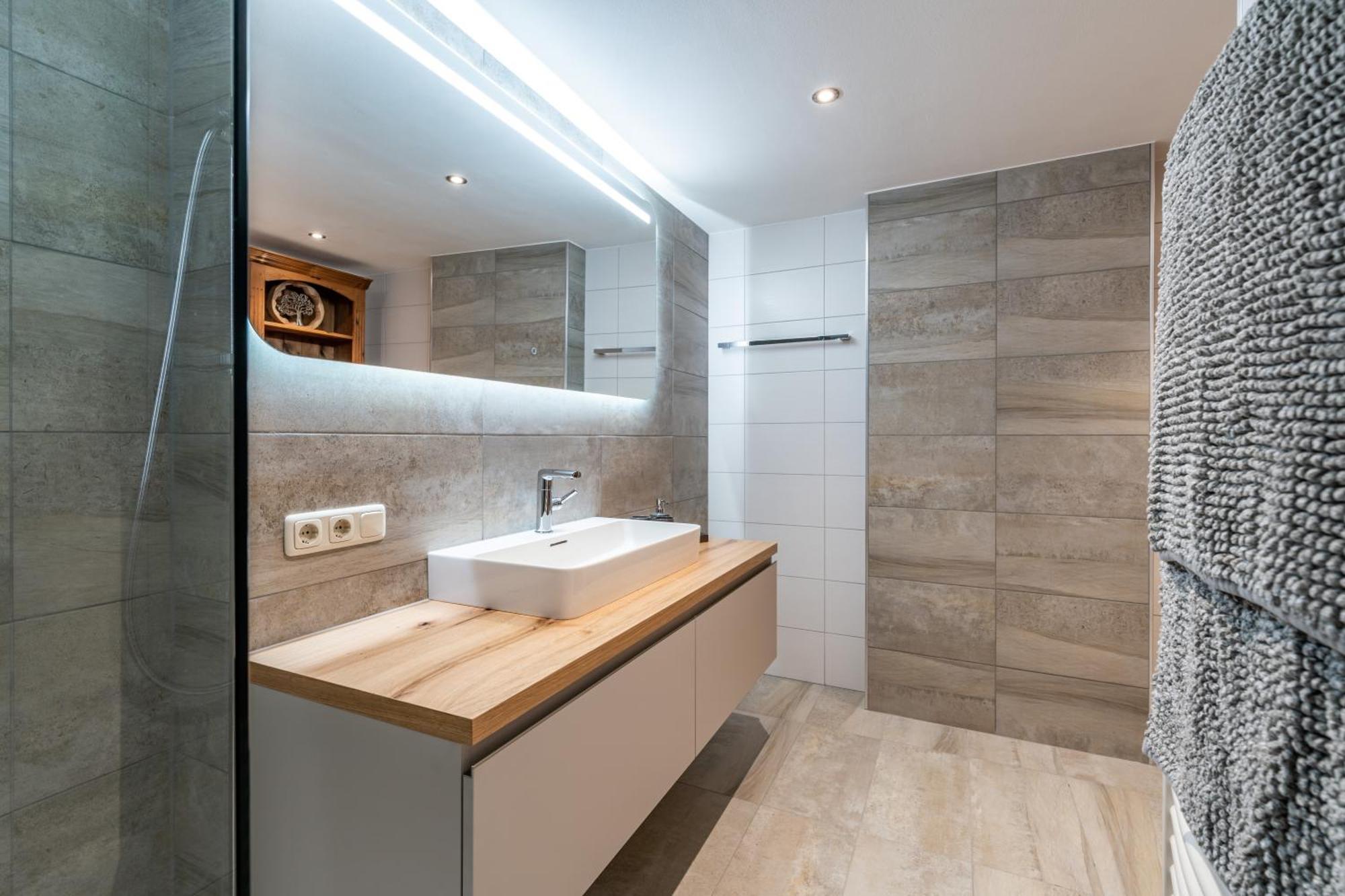 Landhaus Seiringer Apartments Finkenberg Bagian luar foto