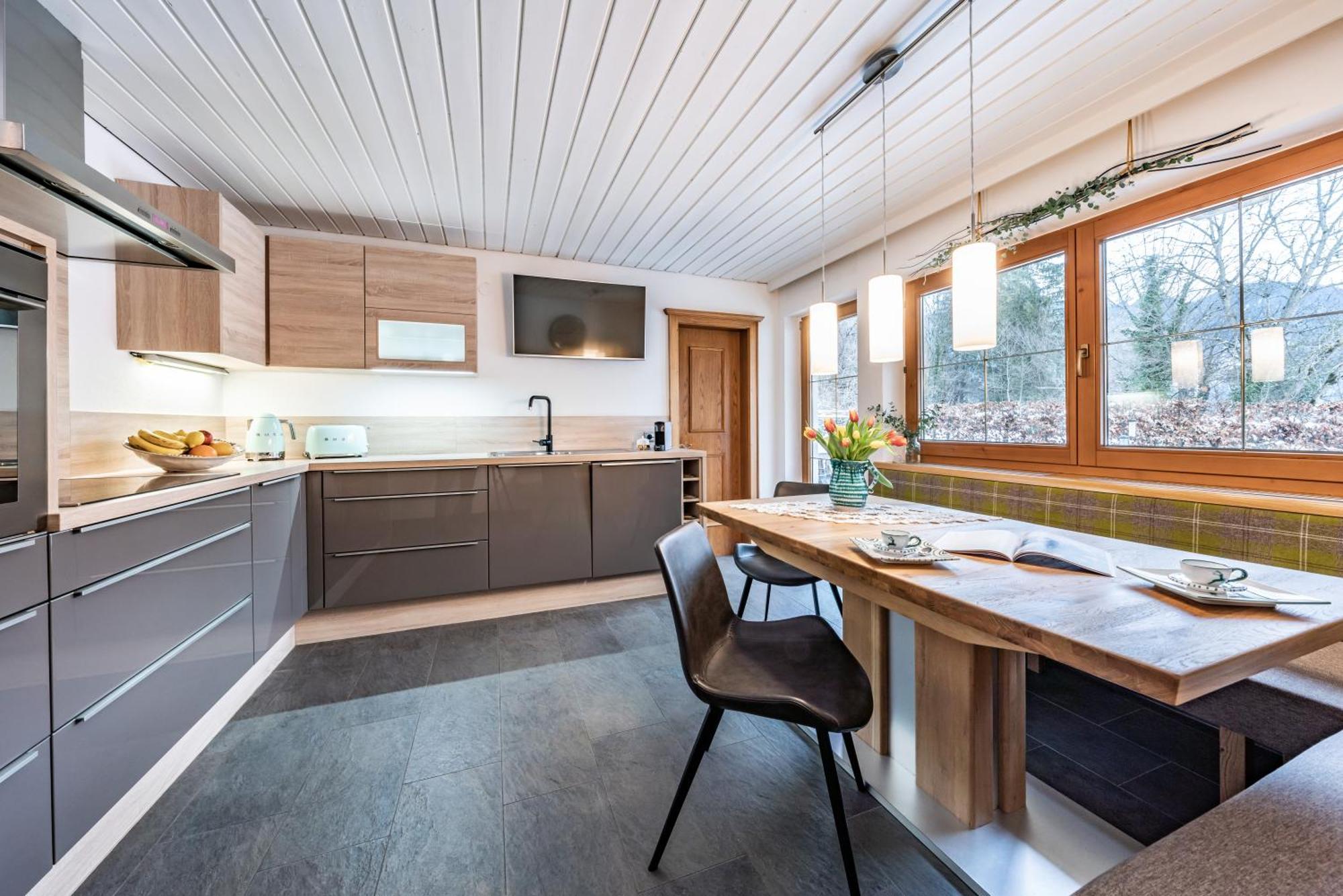 Landhaus Seiringer Apartments Finkenberg Bagian luar foto